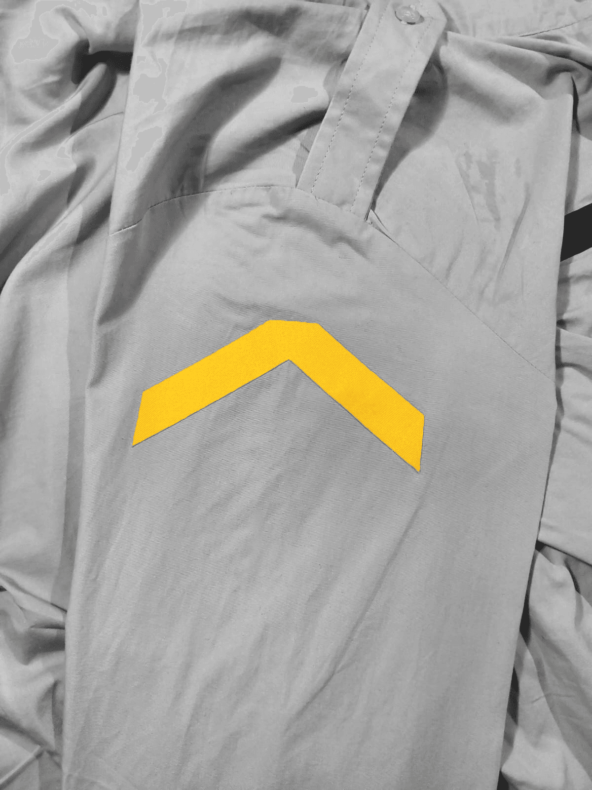 KRISTIJAN POPOVIĆ – Tu sam da čuvam mjesto od drugoga – izložba